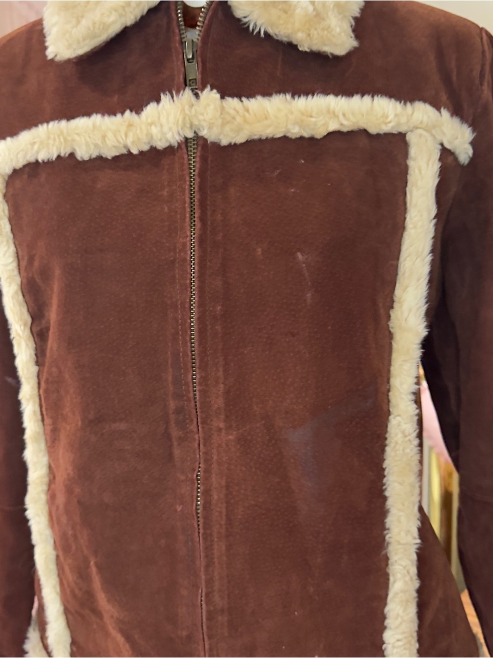 Y2K Brown Leather Jacket with Cream Shearling Trim - Picture 11 of 12